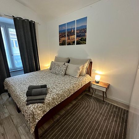Nuovo Appartamento San Salvario Turim Exterior foto